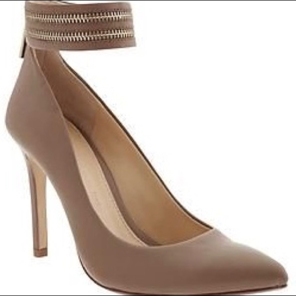 Banana Republic Gayle Pumps